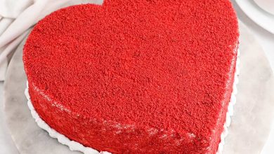 Here are some cake ideas for rose day.